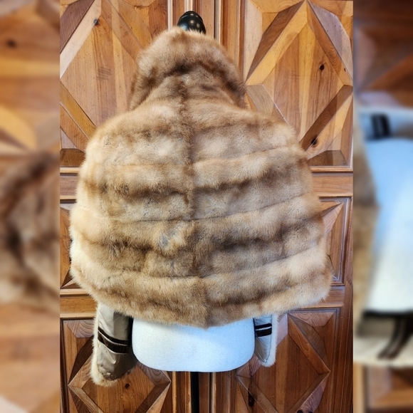 1960 Mr. John Mink Stole Fur - Picture 5 of 9